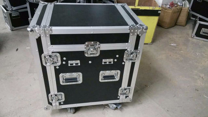 【宏燊機柜航空箱,專業(yè)制作、平直保證、誠信經(jīng)營歡迎前來咨詢】價格_廠家_圖片 -