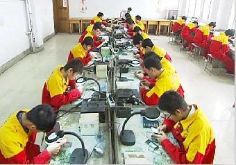 學習手機維修專業(yè)，自主創(chuàng)業(yè)當老板 開啟電子產品修理的致富之路